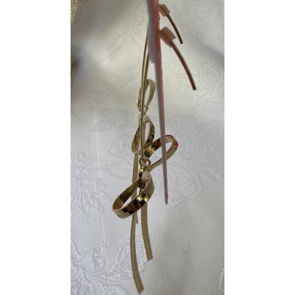 Isaac Mizrahi Goldtone Herringbone Ribbon Bow Dangle Drop Earrings 4" NEW - Picture 7 of 8